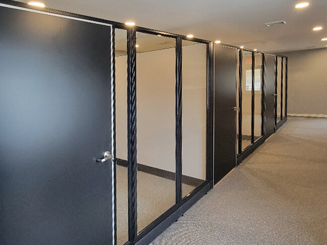 NY-office-furniture-valley1aqmp-121223-04.jpg