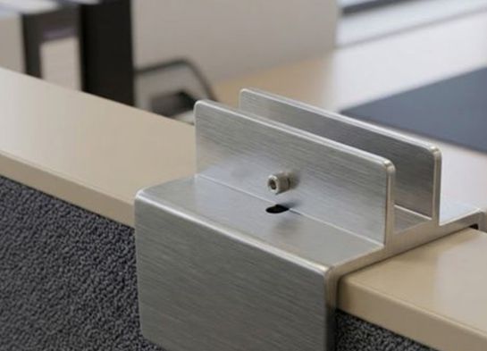 U channel bracket for cubicle height extender AA24H
