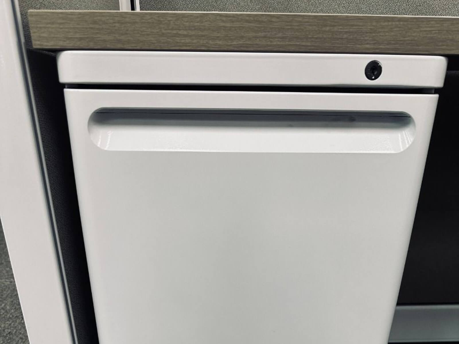 Renewed herman miller ao2 090925 OCF1 5