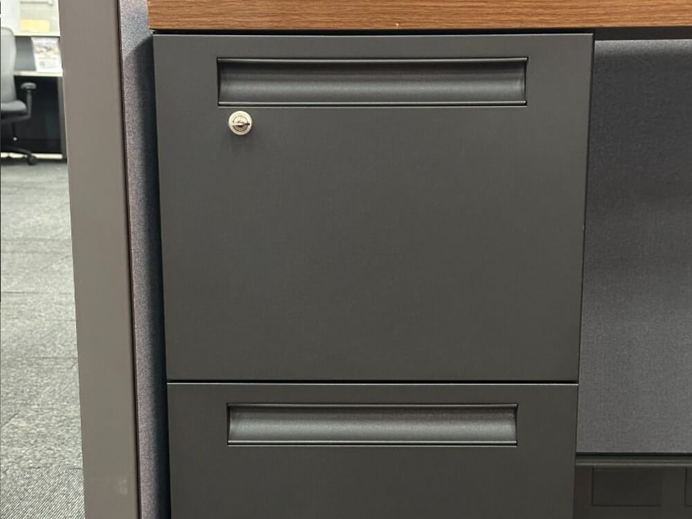 Used herman miller ao2 011426 OFC1 3