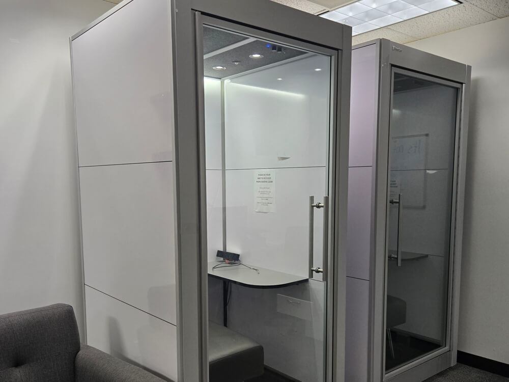 used-snapcab-phone-booth-090125-FK1-2.jpg