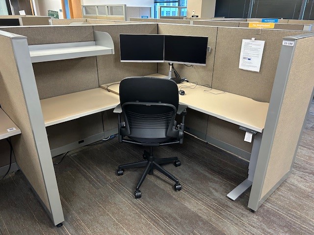 used-steelcase-answer-012726-CFD1-1.jpg